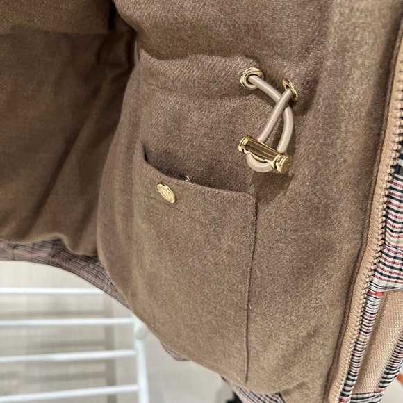 Burberry London England Check Down Filled Nylon Puffer Jacket. - Picture 12 of 15